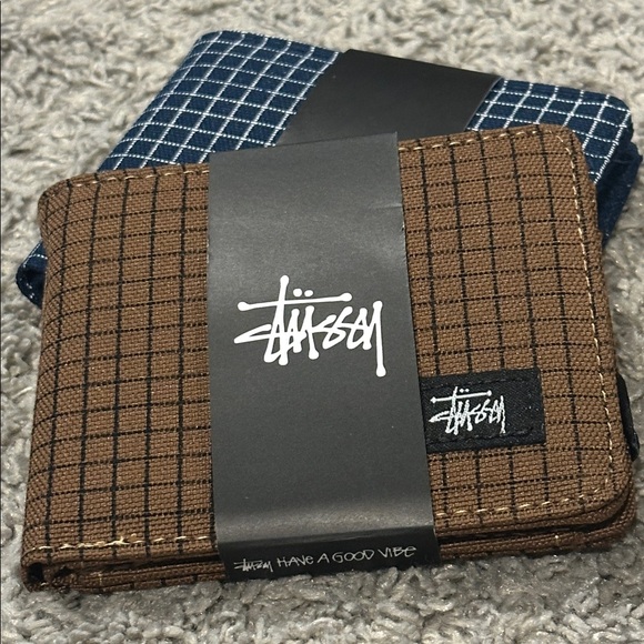 Stussy Brown Plaid Wallet - Picture 2 of 5